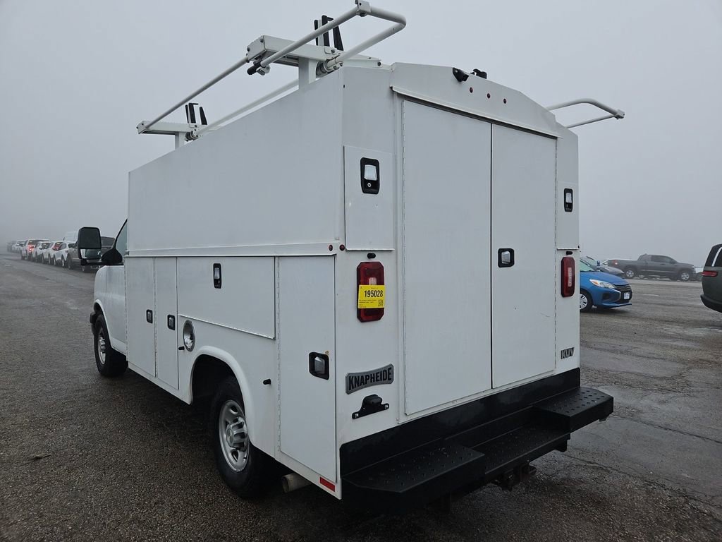 Used 2022 Chevrolet Express 3500 w/ Power Convenience Package image 4