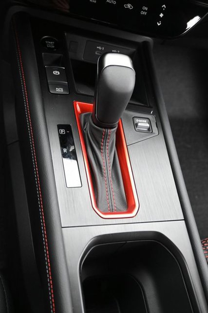 New 2026 Nissan Kicks SR FWD image 24