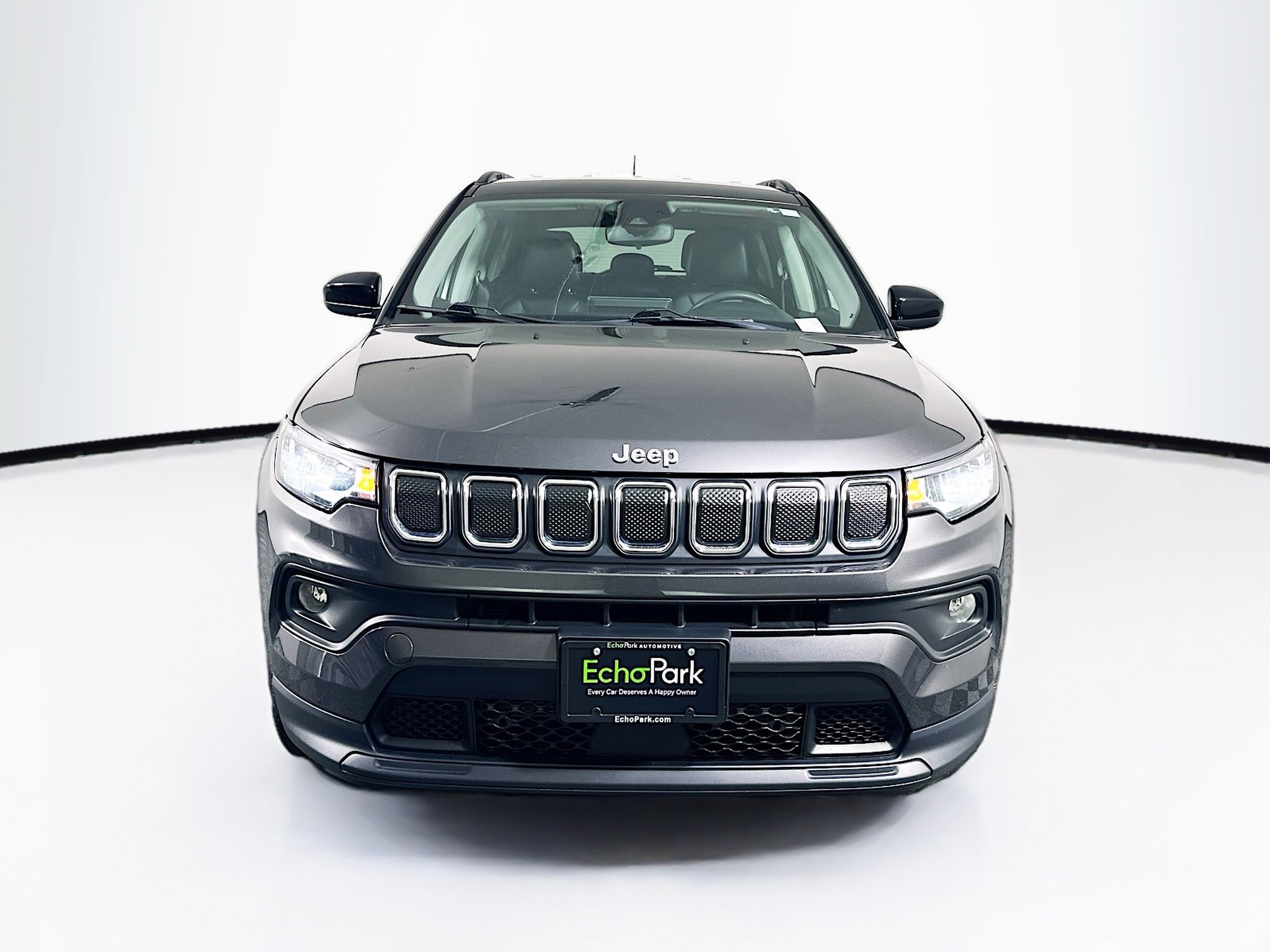 Used 2022 Jeep Compass Latitude AWD/4WD image 2