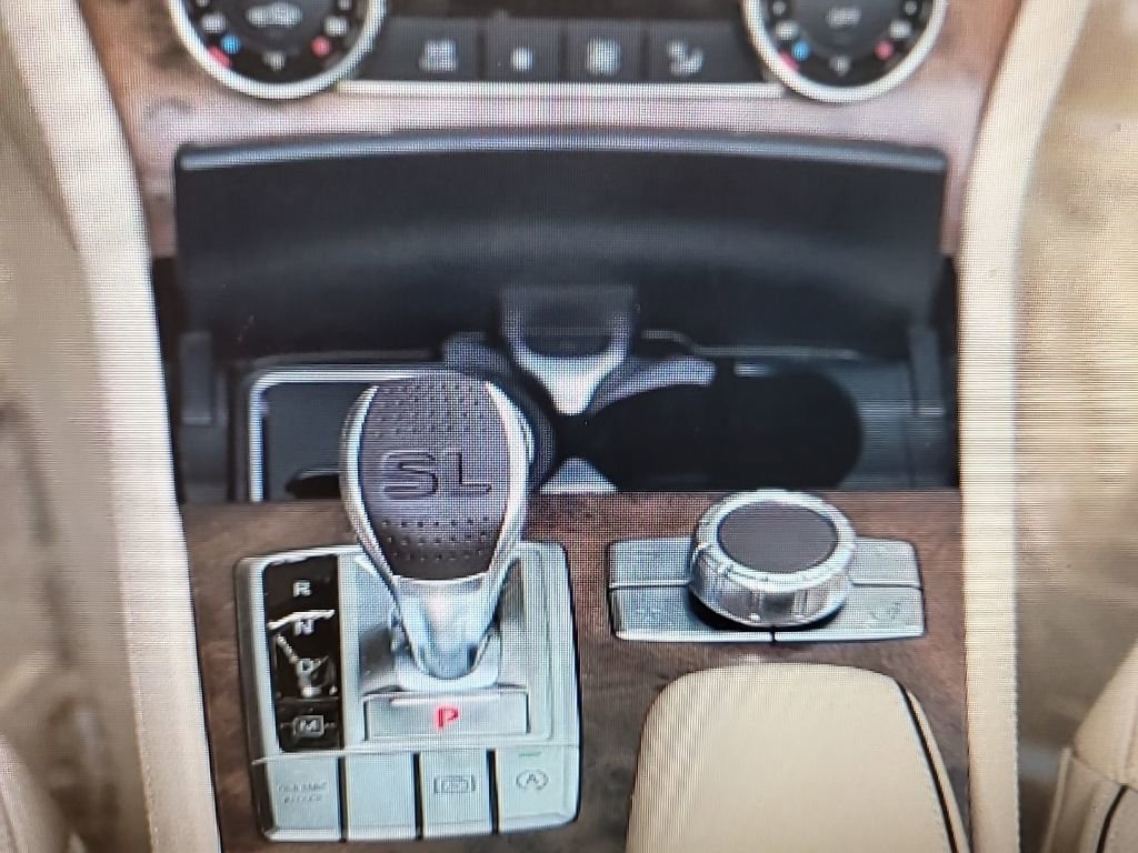 Used 2019 Mercedes-Benz SL 550 image 23