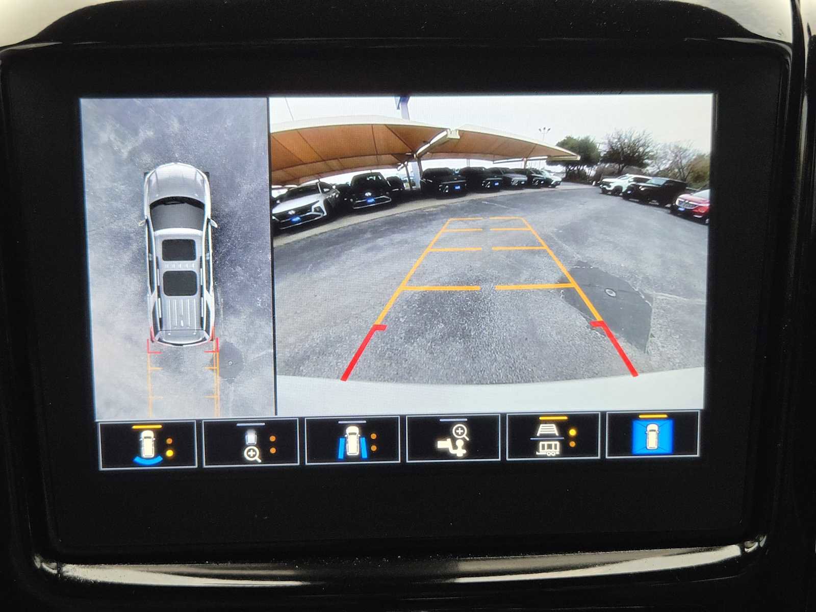 Certified 2023 Chevrolet Traverse Premier w/ Redline Edition image 18