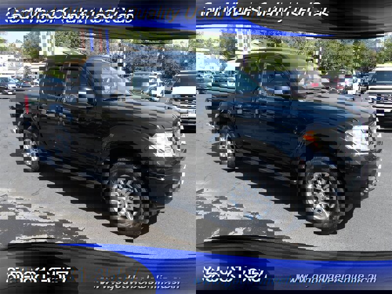 Used 2019 Nissan Frontier SV image 3