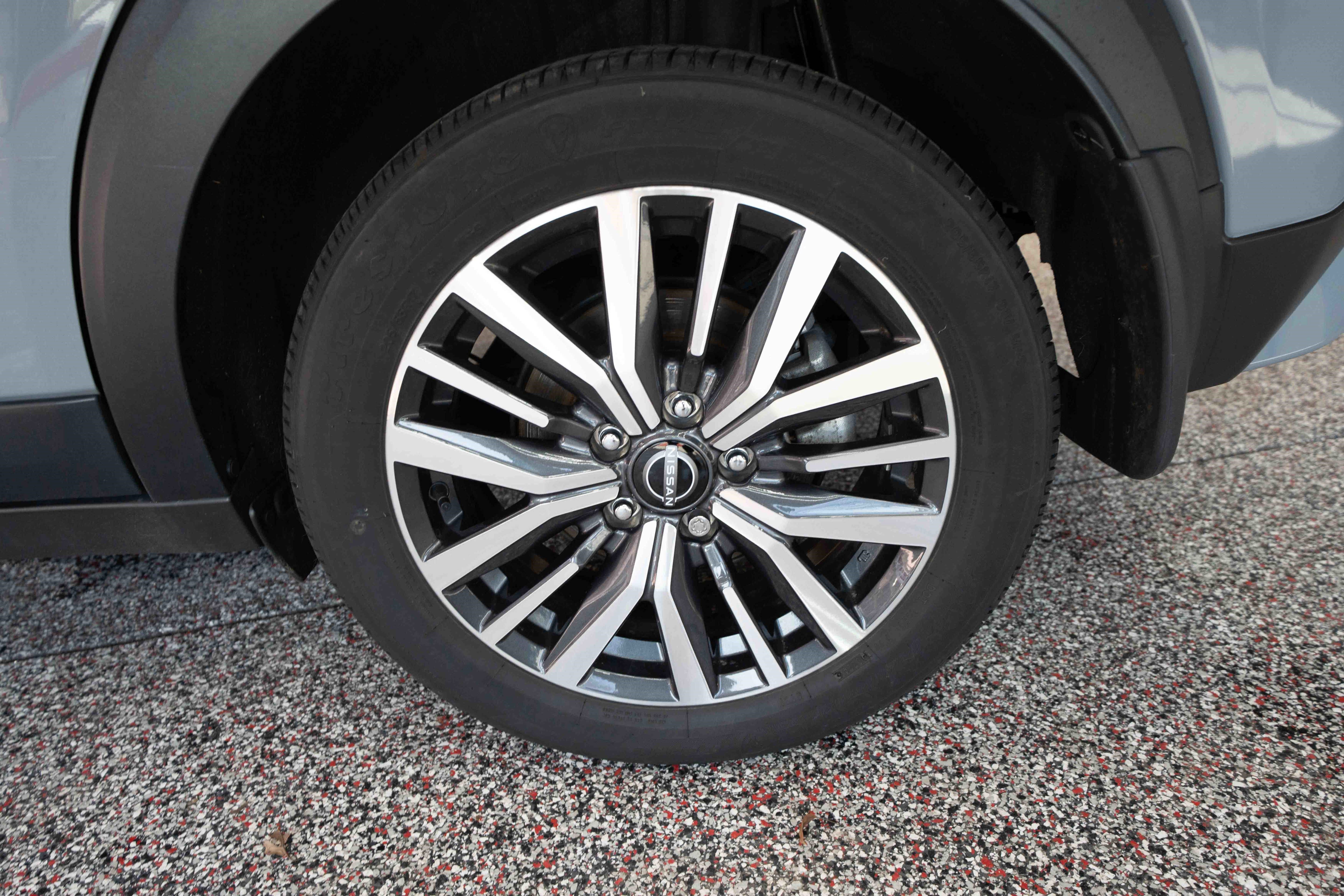 Used 2024 Nissan Kicks SV image 29