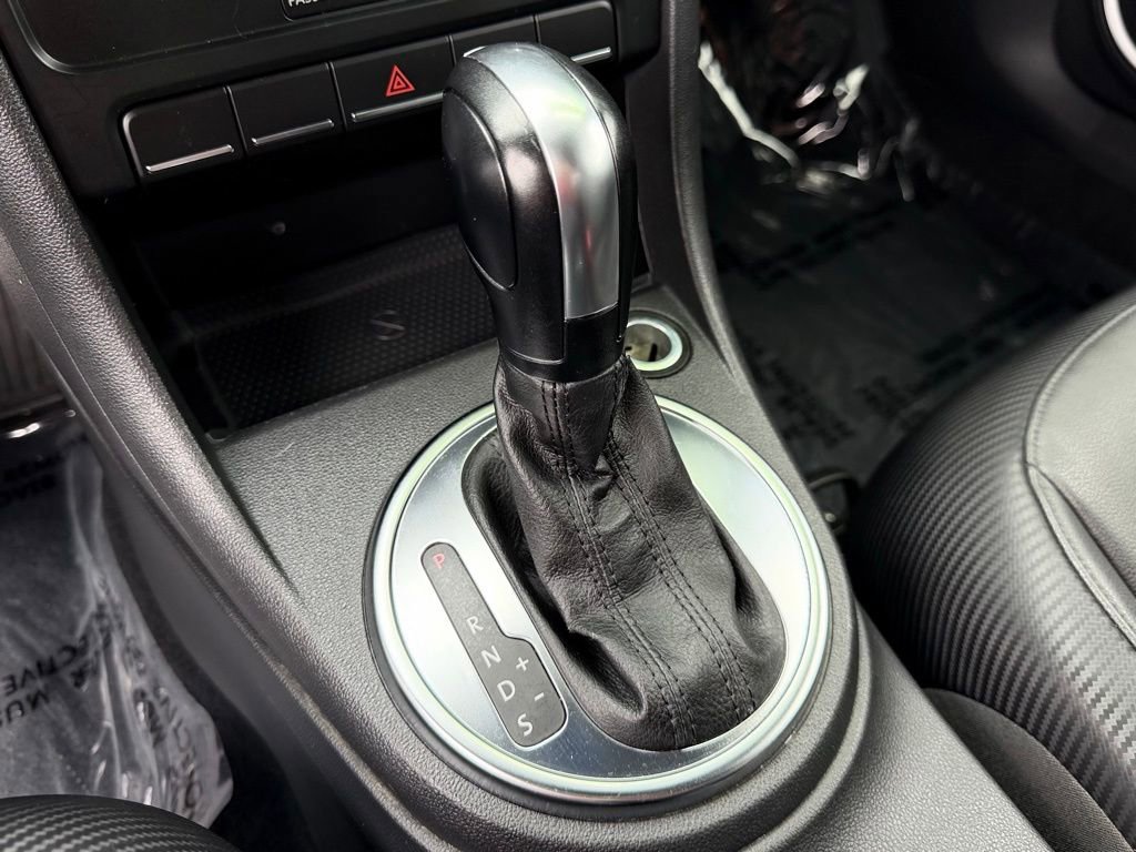 Used 2013 Volkswagen Beetle 2.5 image 26