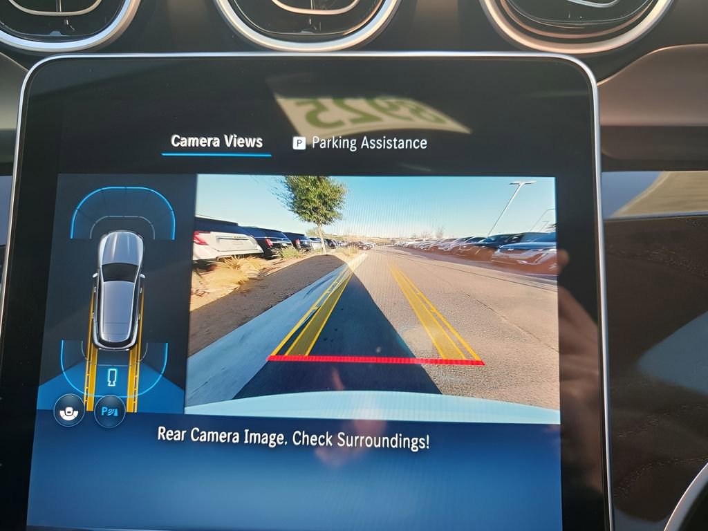 Used 2025 Mercedes-Benz GLC 300 4MATIC image 42