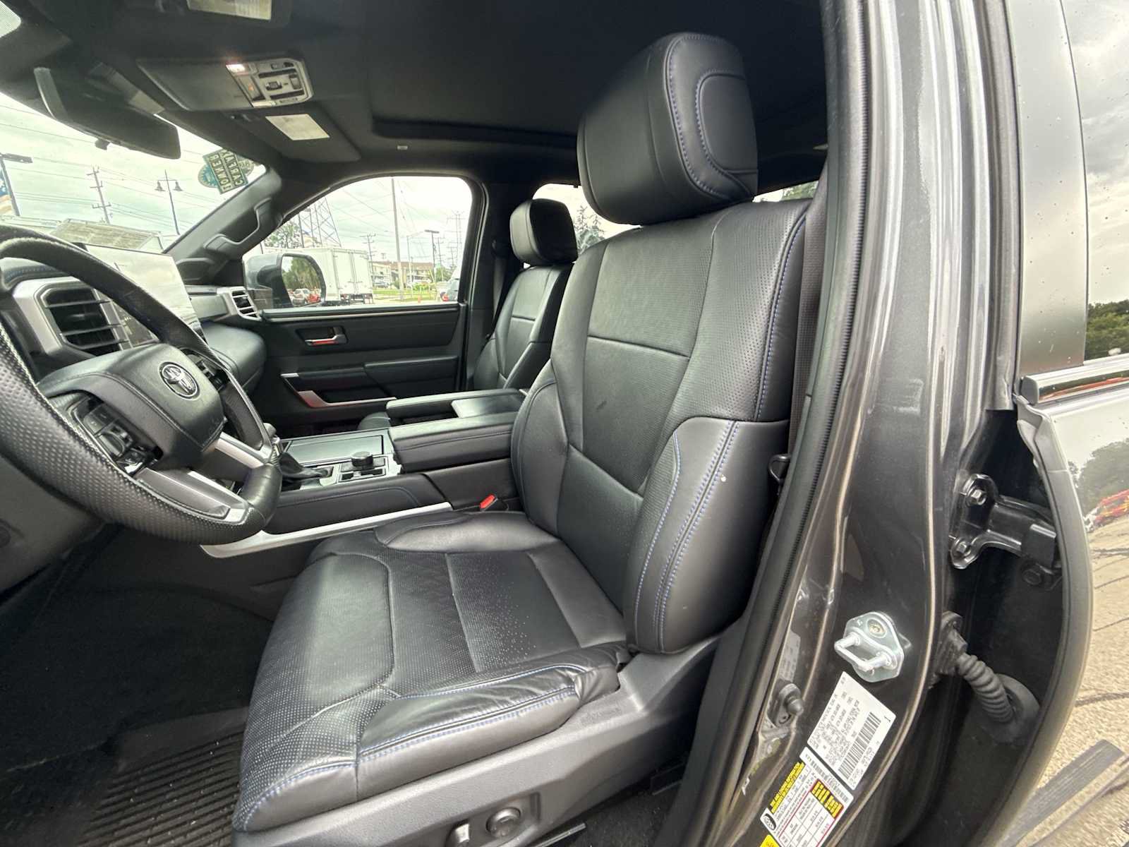 Used 2024 Toyota Tundra Platinum AWD/4WD image 19