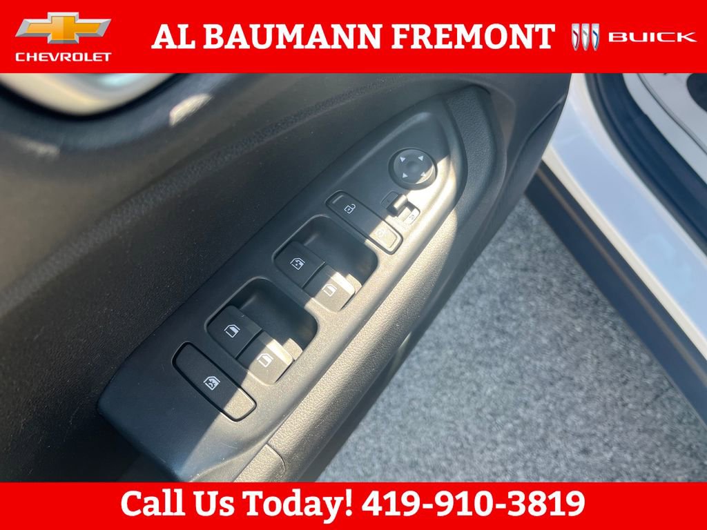 Used 2021 Hyundai Venue SEL w/ Premium Package FWD image 11