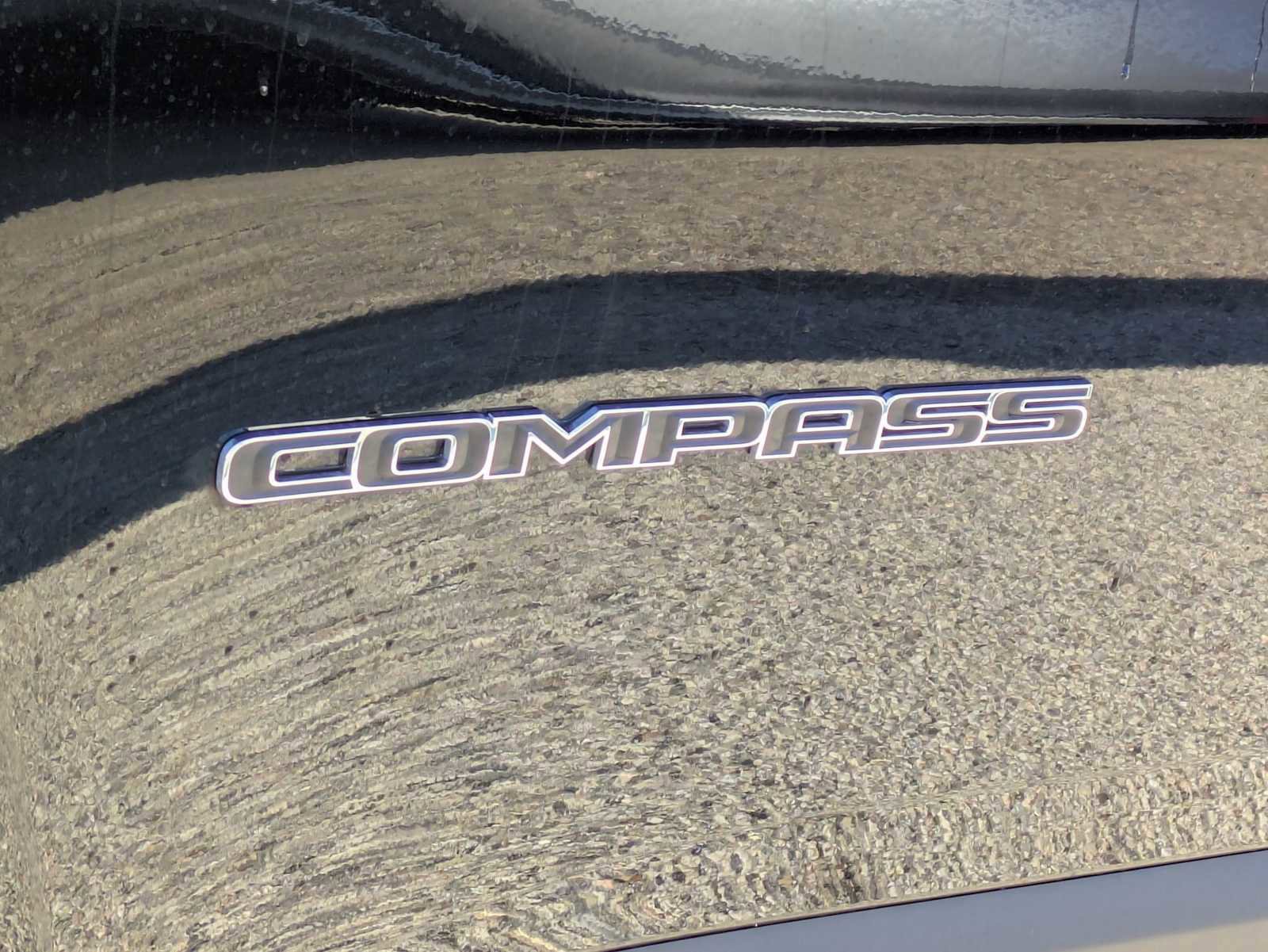 Used 2025 Jeep Compass Limited w/ Sun & Sound Group AWD/4WD image 17