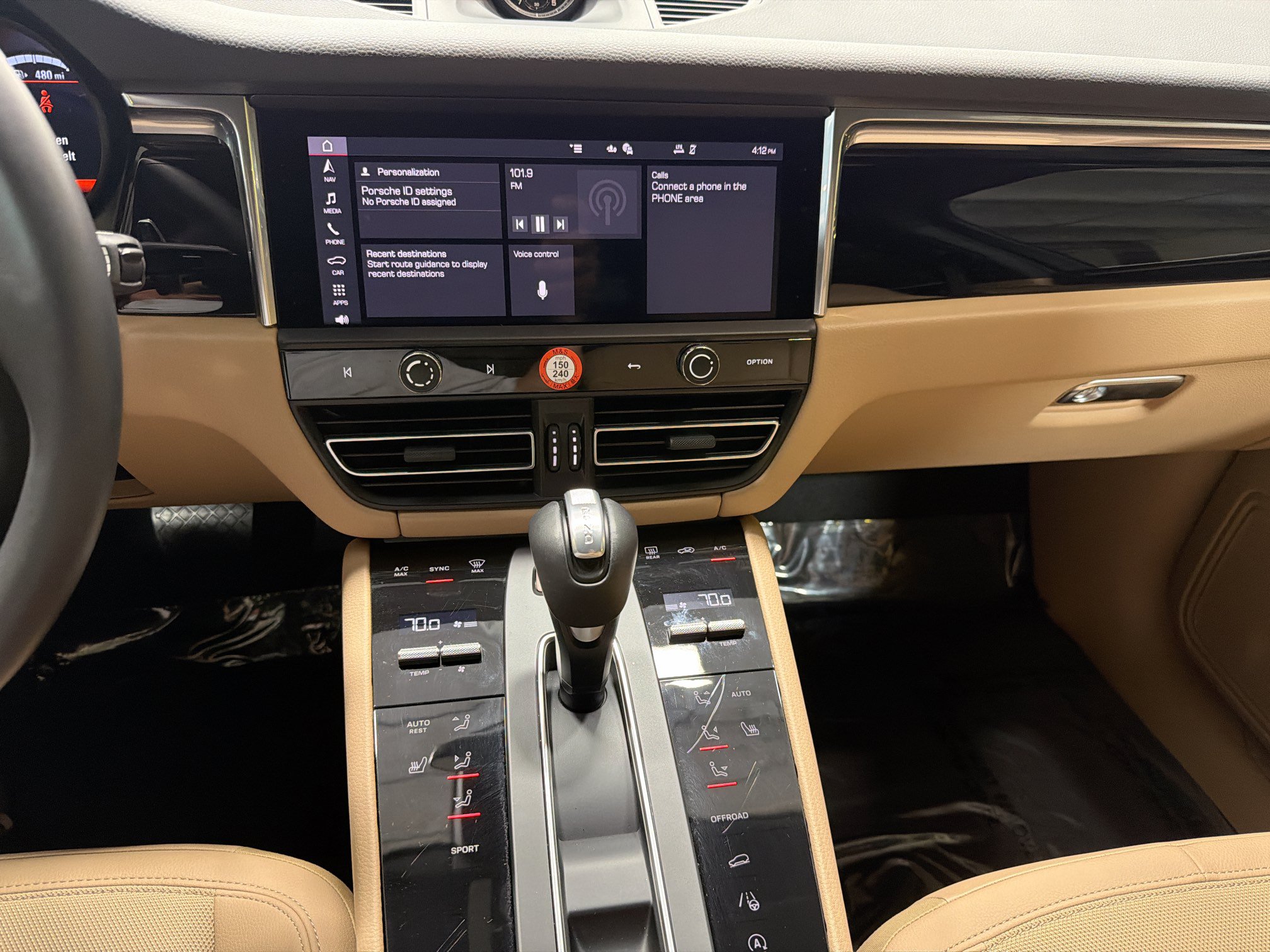 Certified 2026 Porsche Macan AWD/4WD image 20
