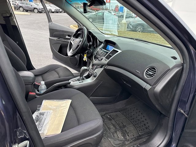 Used 2014 Chevrolet Cruze LT image 15