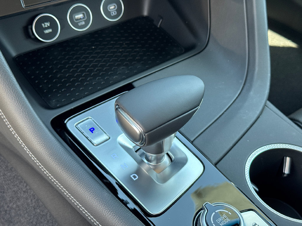 New 2026 Genesis G70 2.5T RWD image 31
