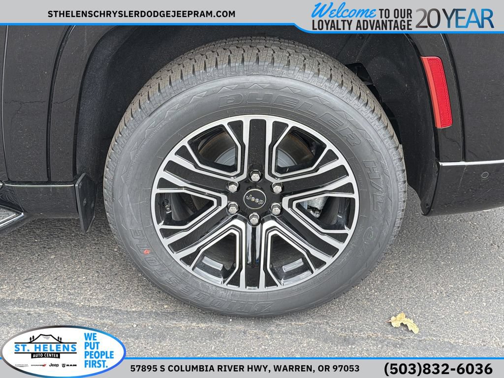New 2026 Jeep Grand Wagoneer L 4WD w/ Premium Group I image 28
