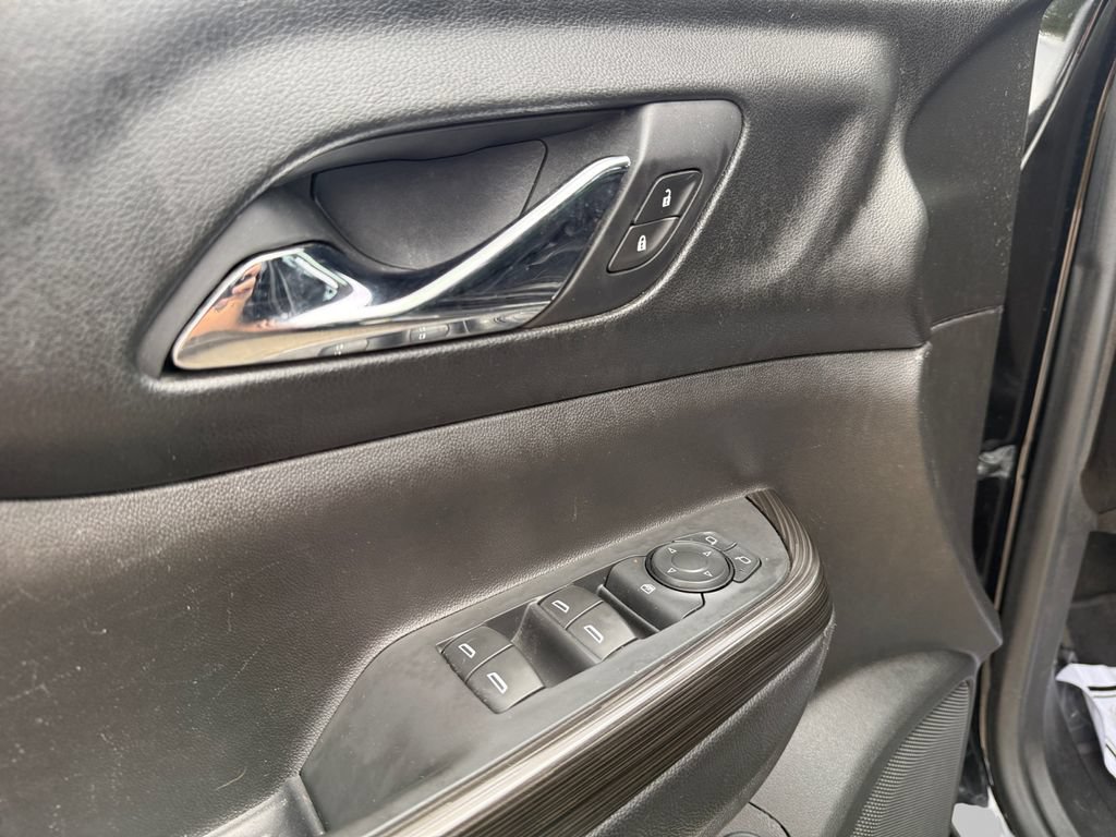 Used 2018 GMC Acadia SLT AWD/4WD image 18
