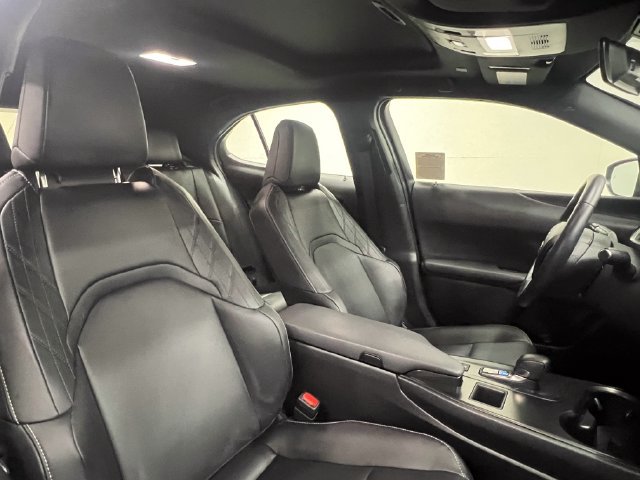 Certified 2025 Lexus UX 300h FWD image 11