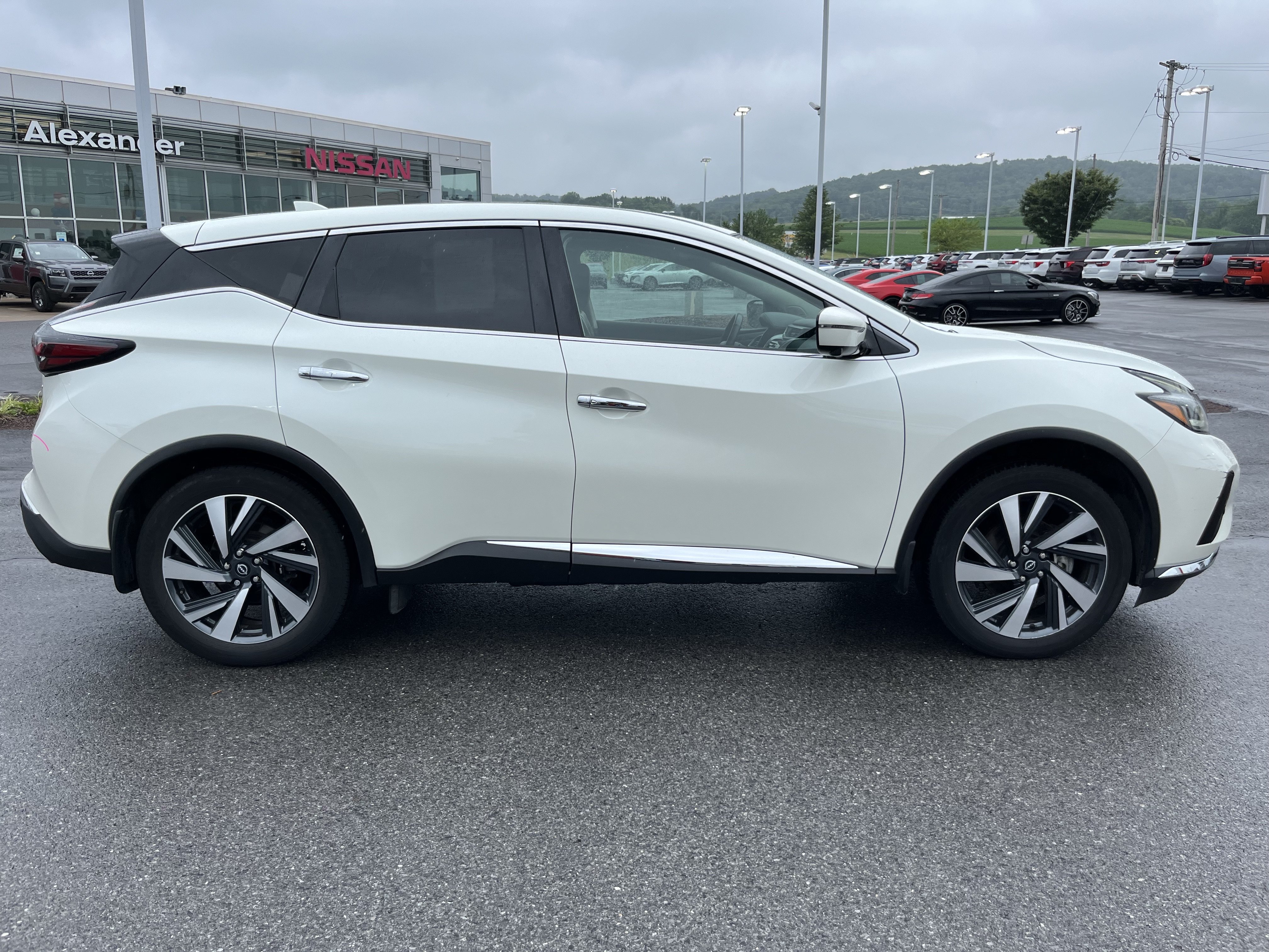 Used 2023 Nissan Murano SL w/ SL Moonroof Package AWD/4WD image 2