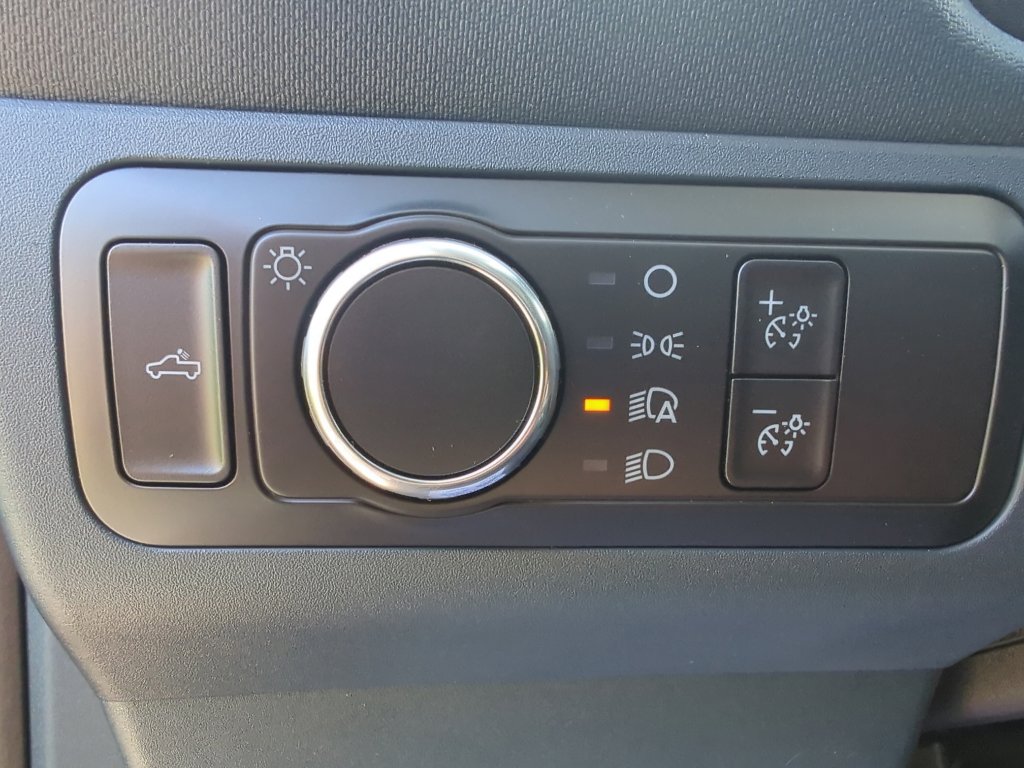 New 2025 Ford Maverick XLT w/ XLT Luxury Package image 13