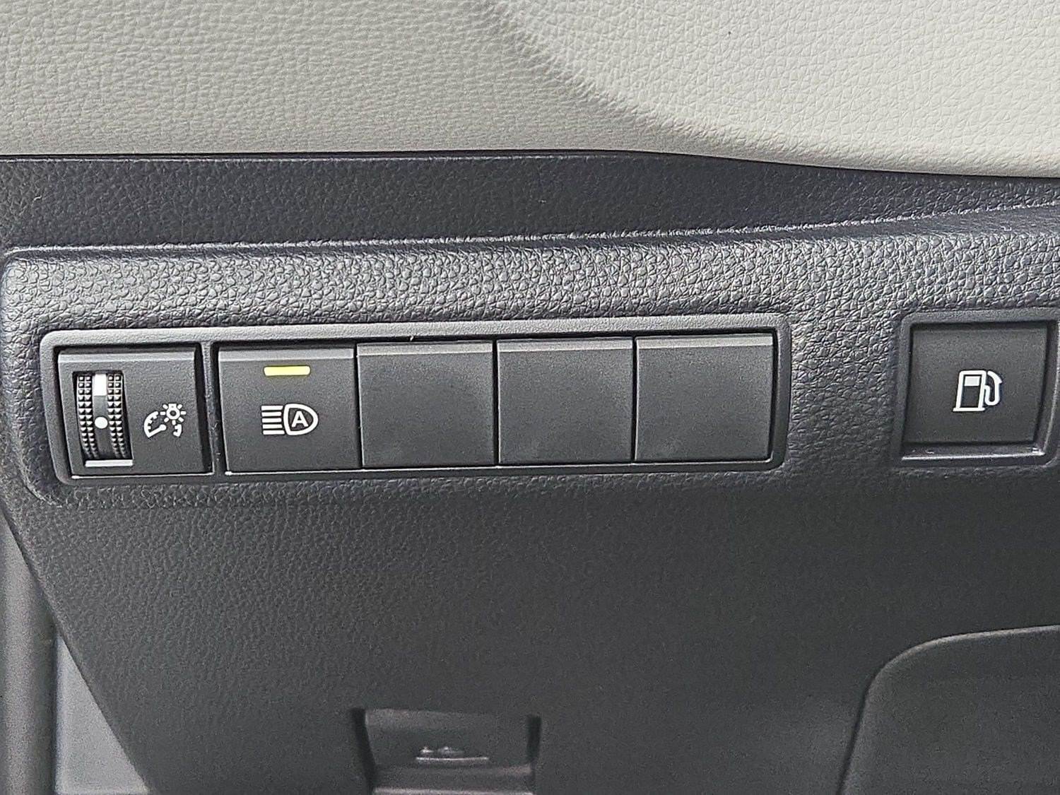 New 2027 Toyota Corolla LE FWD image 26