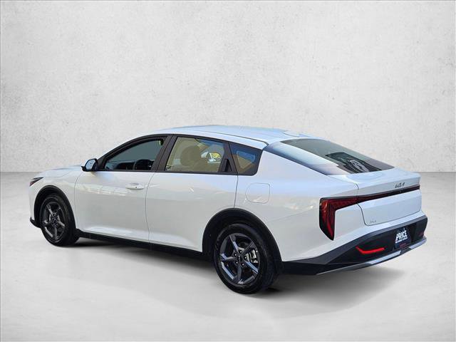 Used 2025 Kia K4 LXS image 8