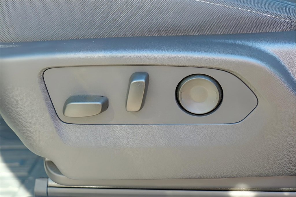 New 2025 GMC Sierra 1500 Elevation image 19