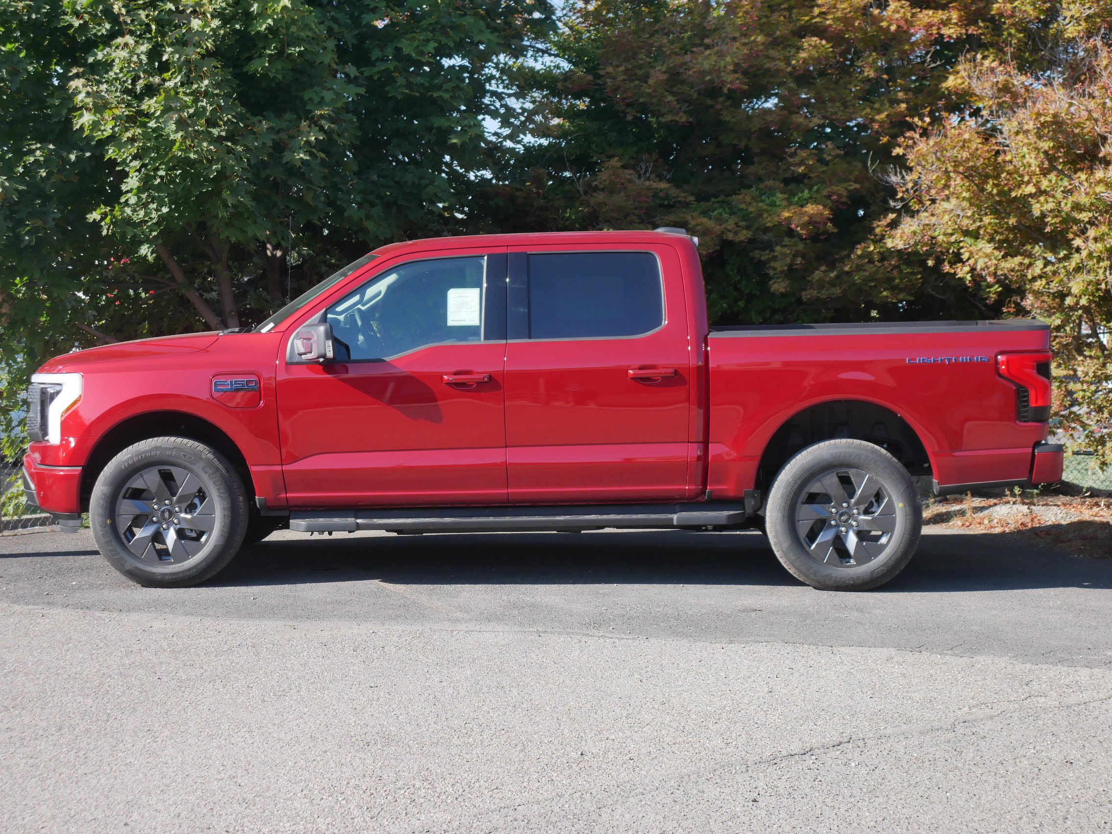 New 2025 Ford F150 Lightning Flash image 19