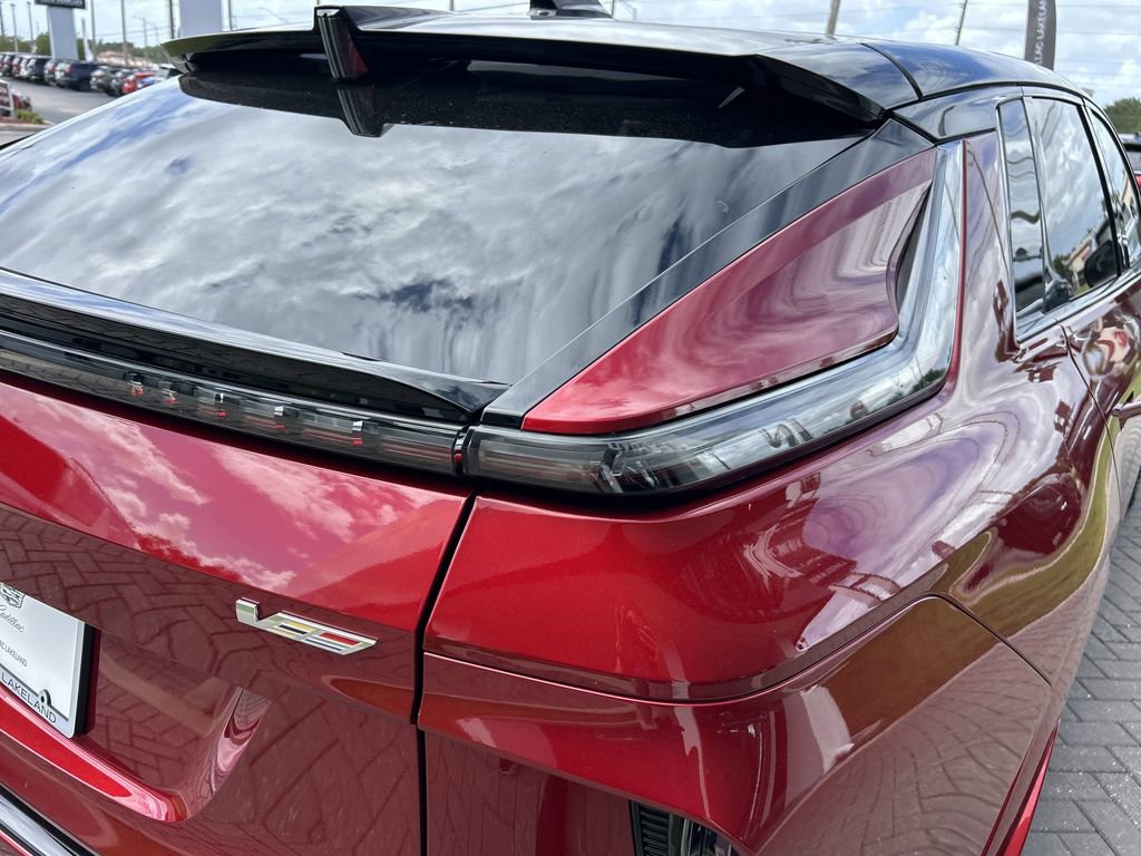 New 2026 Cadillac Lyriq V w/ Exterior Carbon Fiber Package image 8