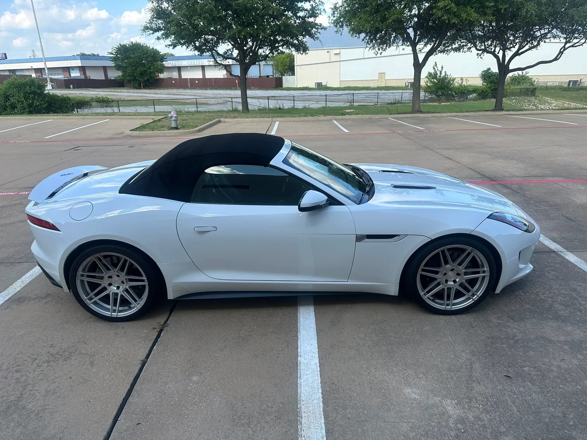 Used 2014 Jaguar F-TYPE S RWD image 7