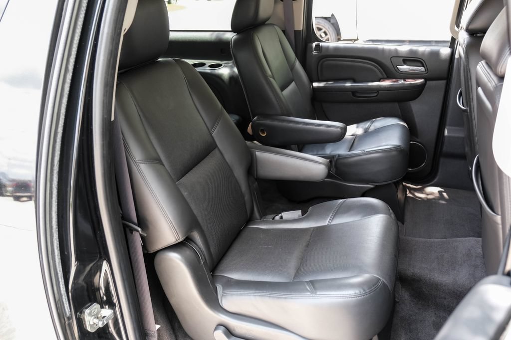 Used 2013 GMC Yukon XL Denali AWD/4WD image 52
