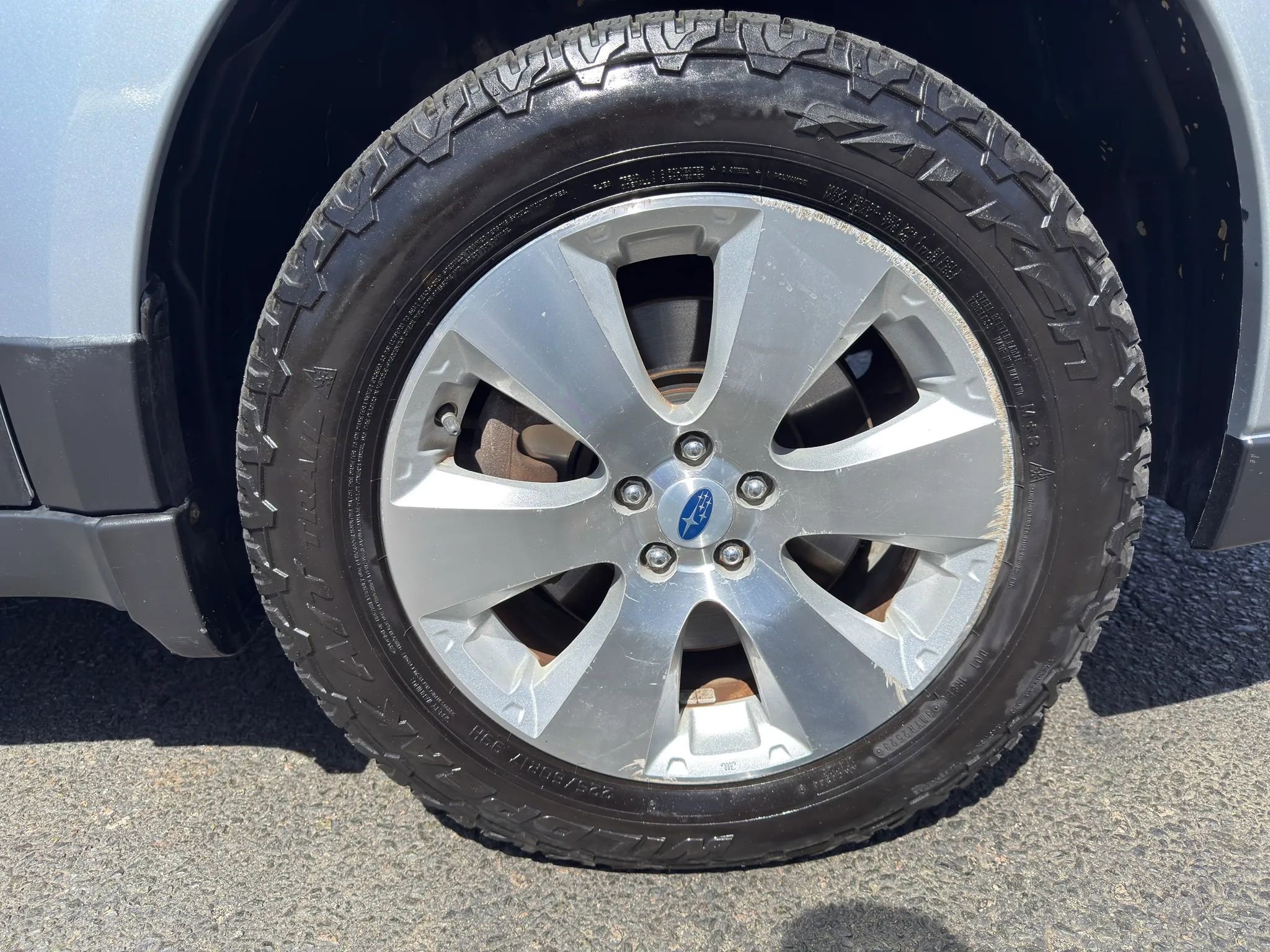 Used 2012 Subaru Outback 3.6R Limited w/ Moonroof Pkg image 9