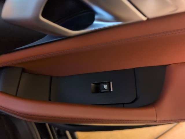 Certified 2023 BMW X6 xDrive40i w/ Executive Package image 24