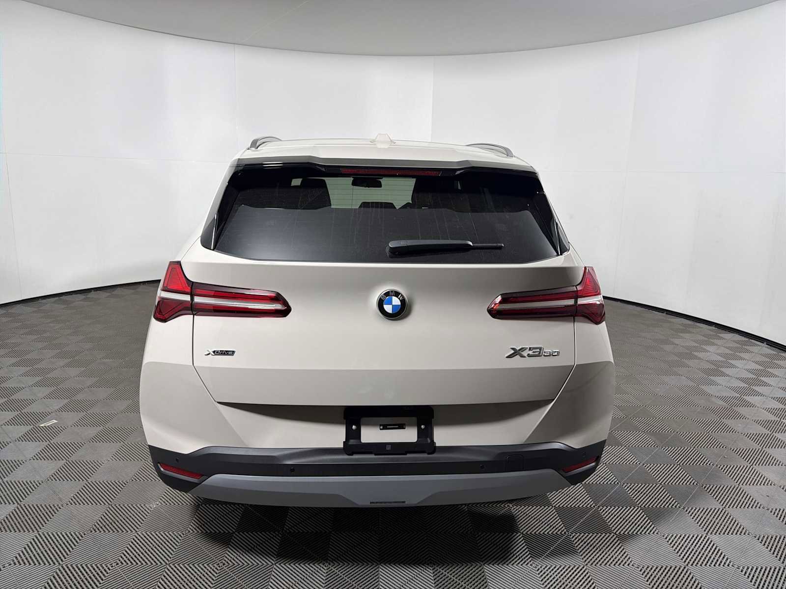New 2026 BMW X3 xDrive30 w/ Premium Package AWD/4WD image 2