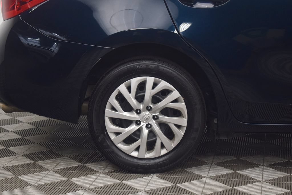 Used 2019 Toyota Corolla LE FWD image 28