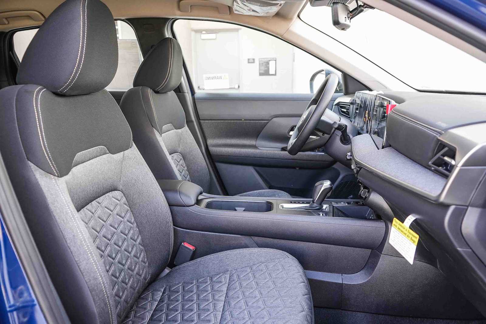 New 2026 Nissan Kicks SV w/ Interior Electronics Package FWD image 18