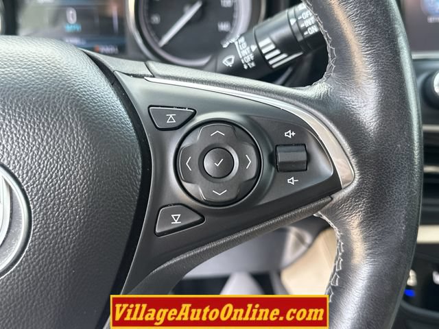 Used 2020 Buick Envision Essence AWD/4WD image 27
