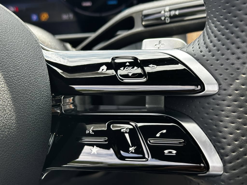 Certified 2024 Mercedes-Benz GLC 300 image 29