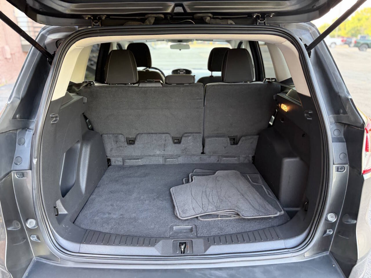 Used 2016 Ford Escape SE FWD image 19