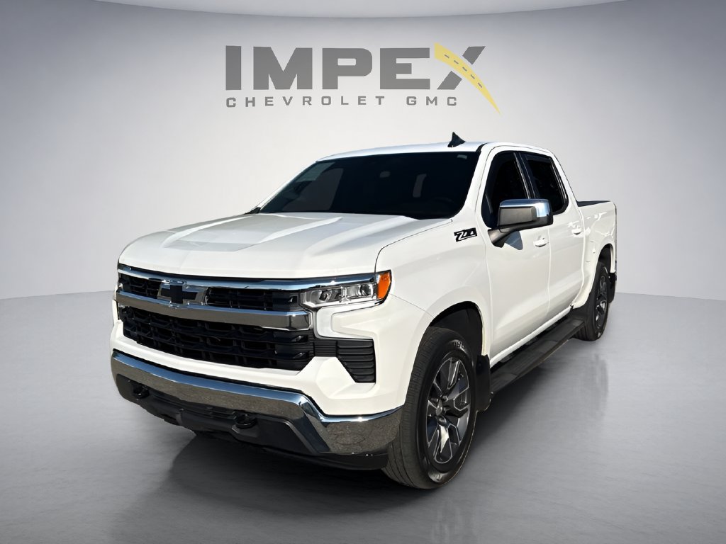 Used 2024 Chevrolet Silverado 1500 LT AWD/4WD image 2