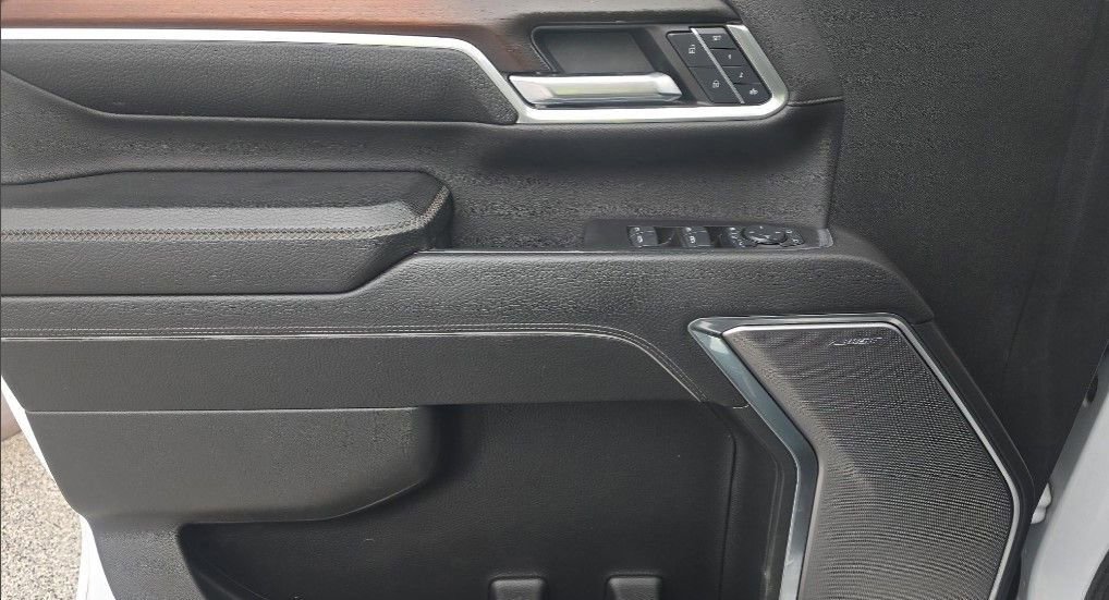 Used 2024 GMC Sierra 2500 Denali w/ Denali Reserve Package image 9