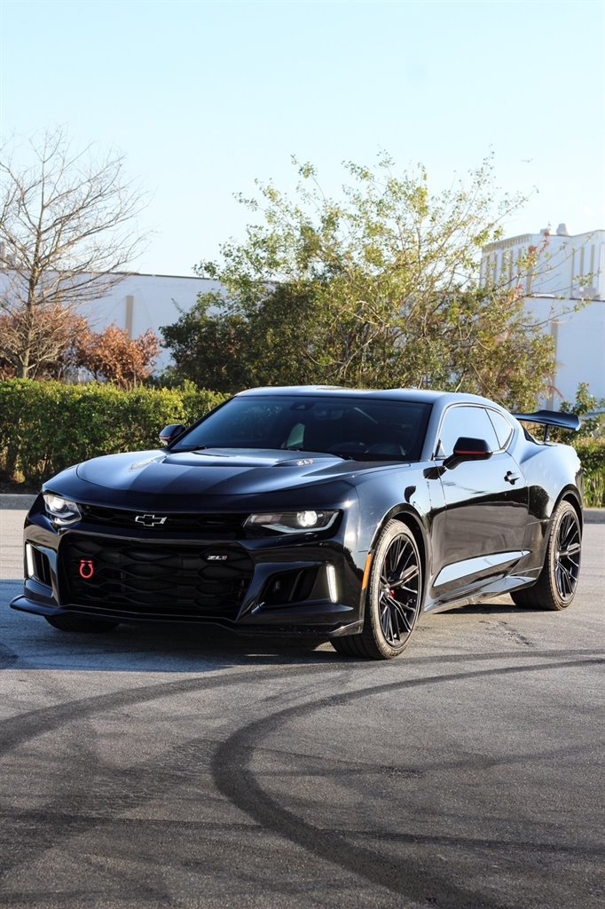 Used 2022 Chevrolet Camaro SS w/ Redline Edition image 2