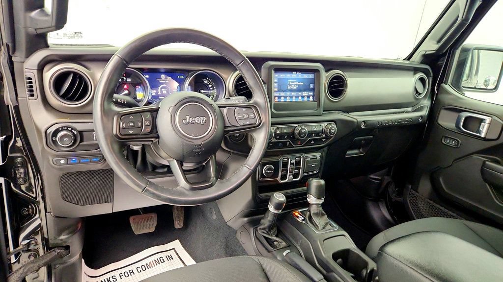 Used 2023 Jeep Wrangler Unlimited w/ Cold Weather Group AWD/4WD image 12
