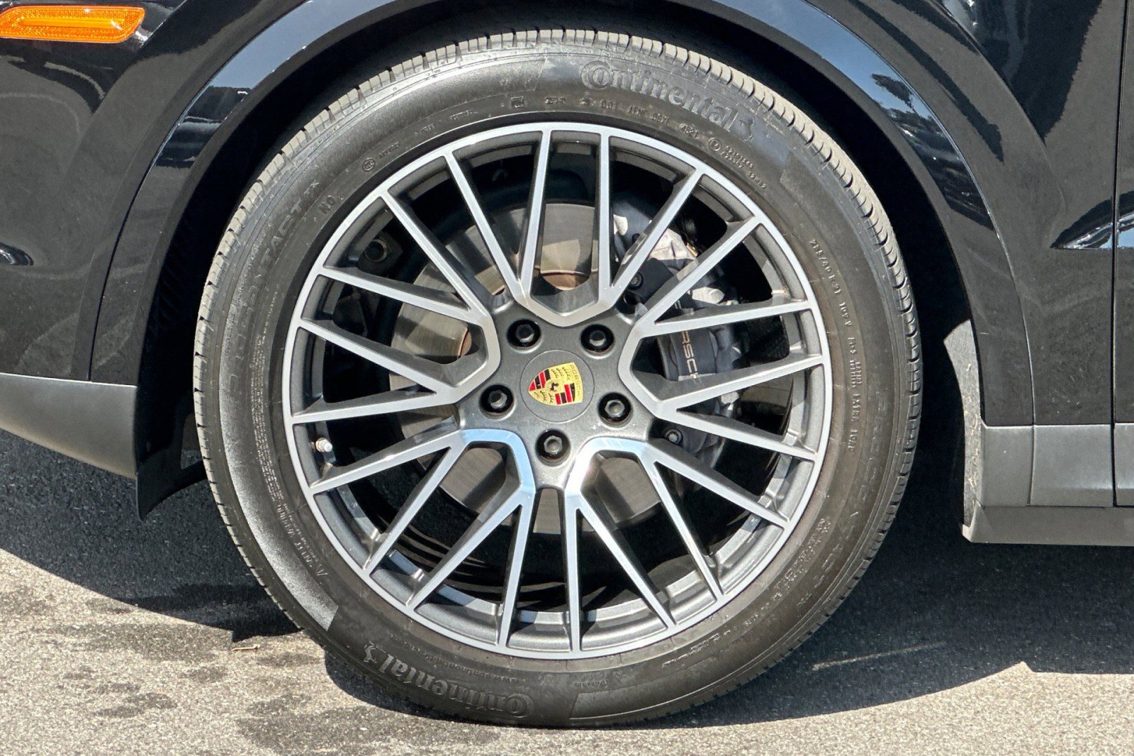 Certified 2022 Porsche Cayenne E-Hybrid image 27