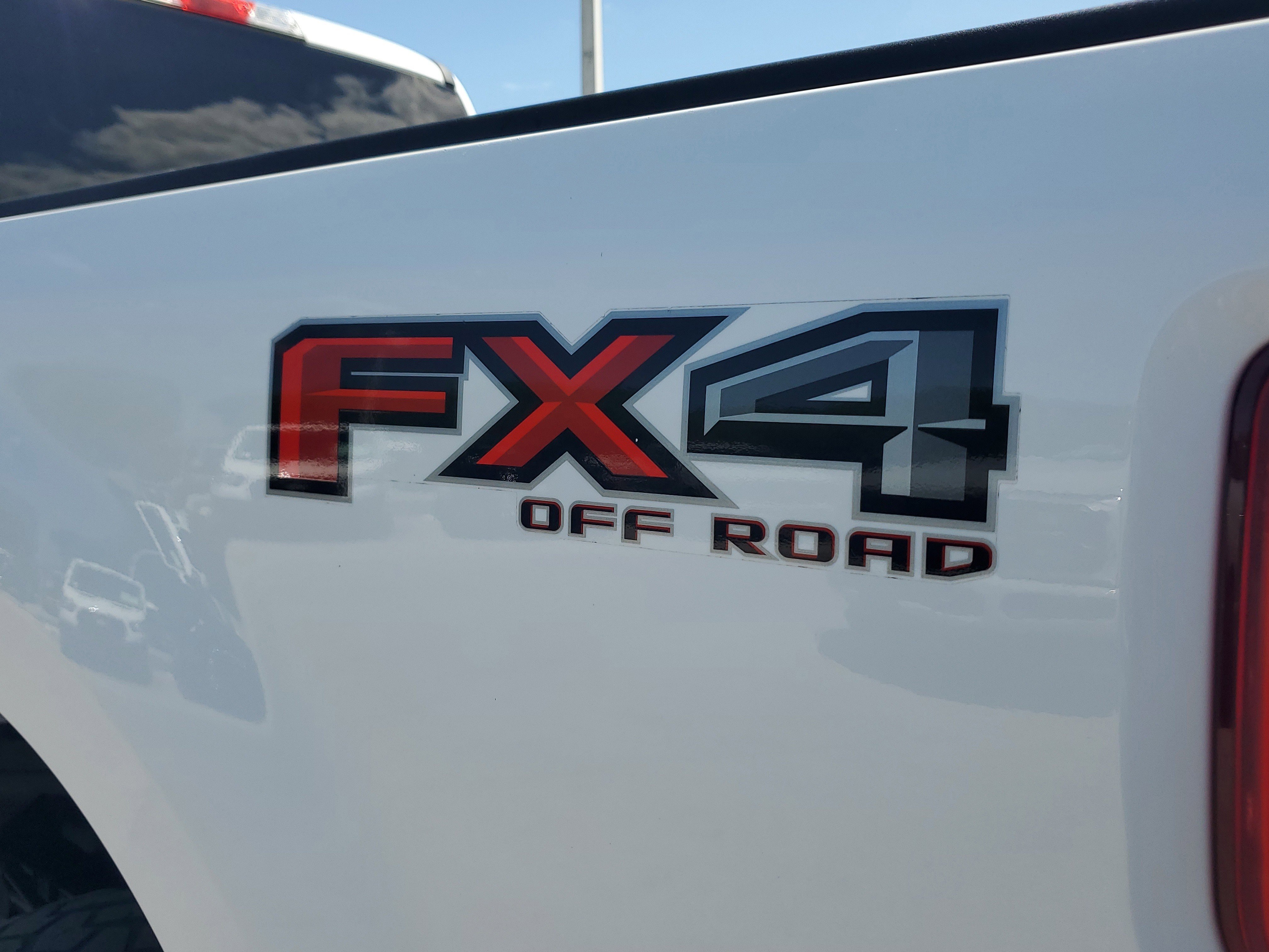 Used 2019 Ford F250 XLT w/ FX4 Off-Road Package AWD/4WD image 10