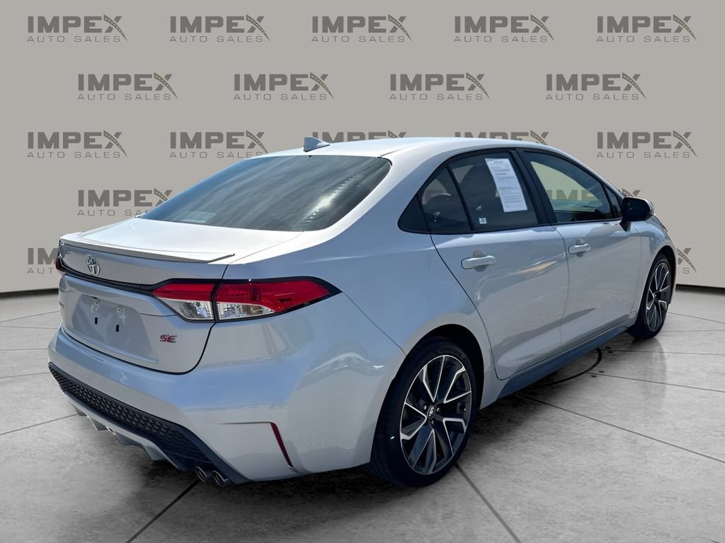 Used 2022 Toyota Corolla SE FWD image 3