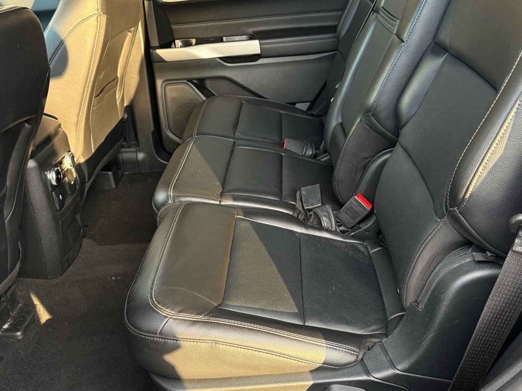 Certified 2024 Ford Explorer Limited image 14