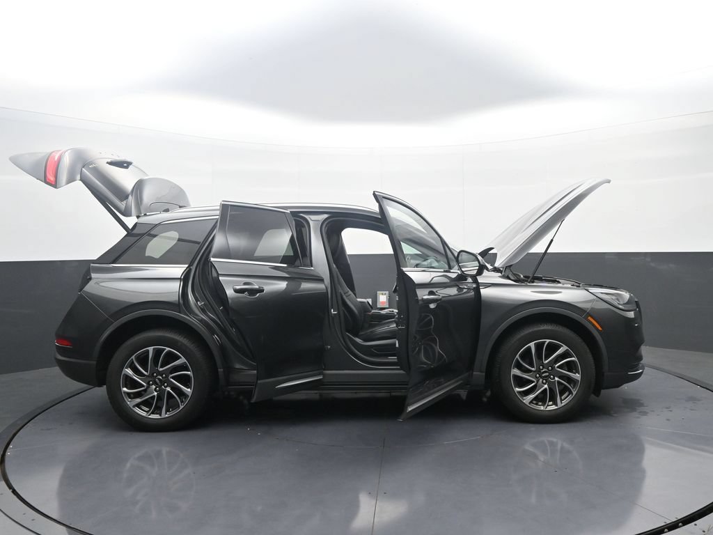 Used 2020 Lincoln Corsair AWD w/ Equipment Group 101A image 43