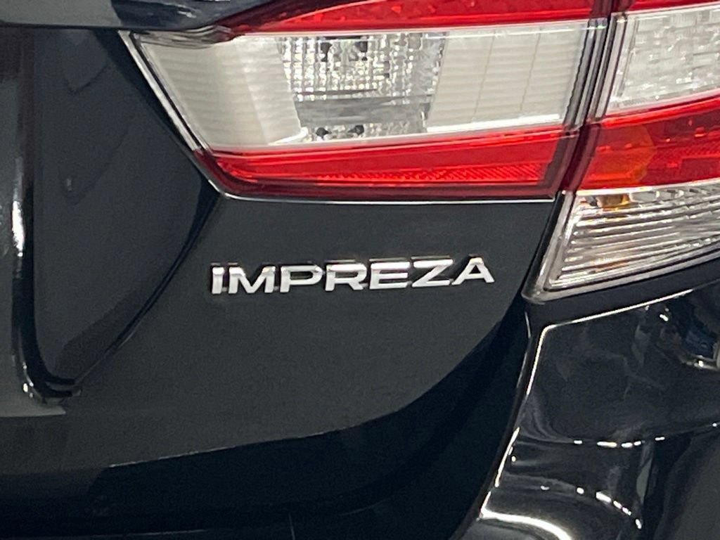 Used 2018 Subaru Impreza 2.0i Premium w/ Popular Package #5 AWD/4WD image 32