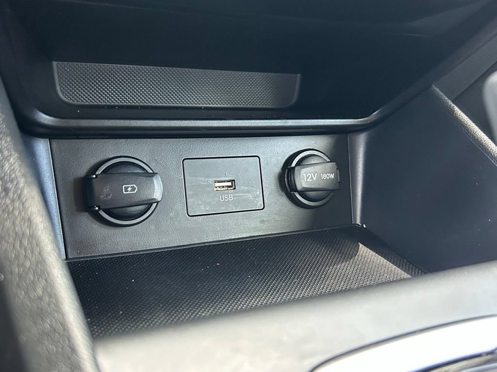 Used 2023 Hyundai Kona SE w/ Cargo Package FWD image 30