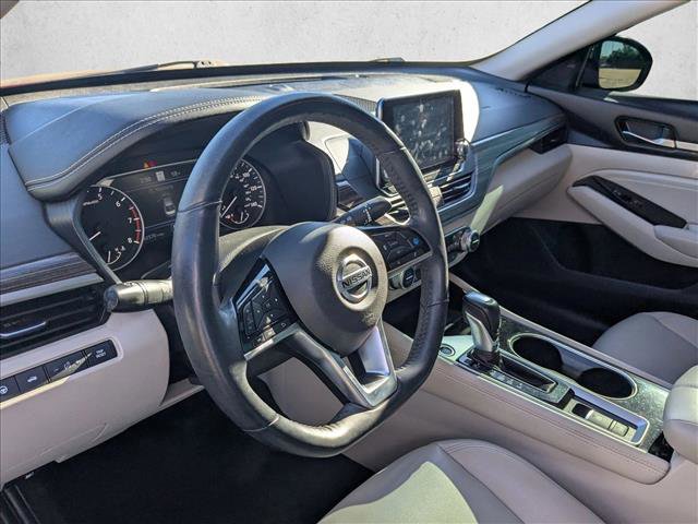 Used 2020 Nissan Altima 2.5 Platinum image 10
