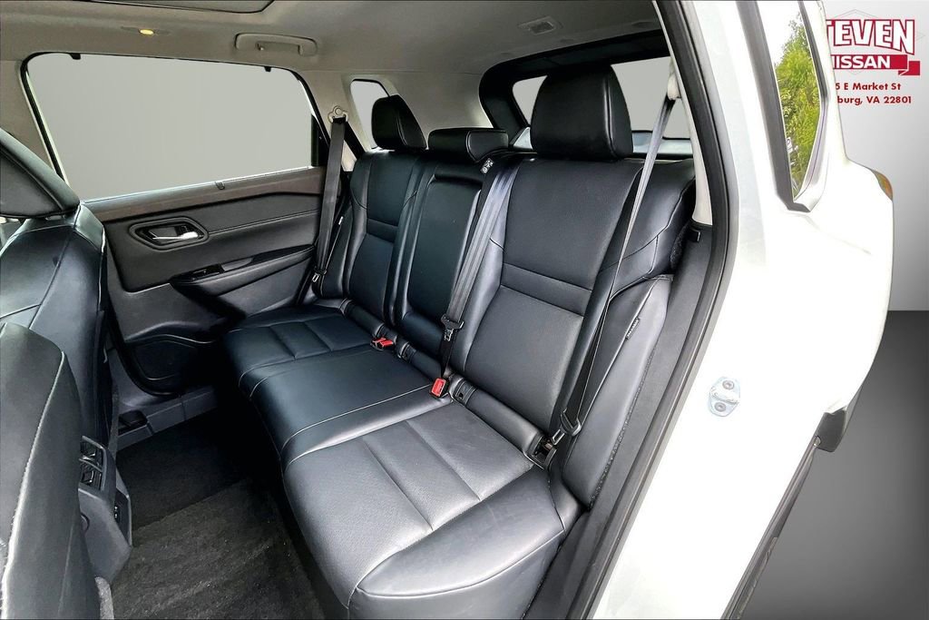 Used 2023 Nissan Rogue SV w/ SV Premium B Package AWD/4WD image 21