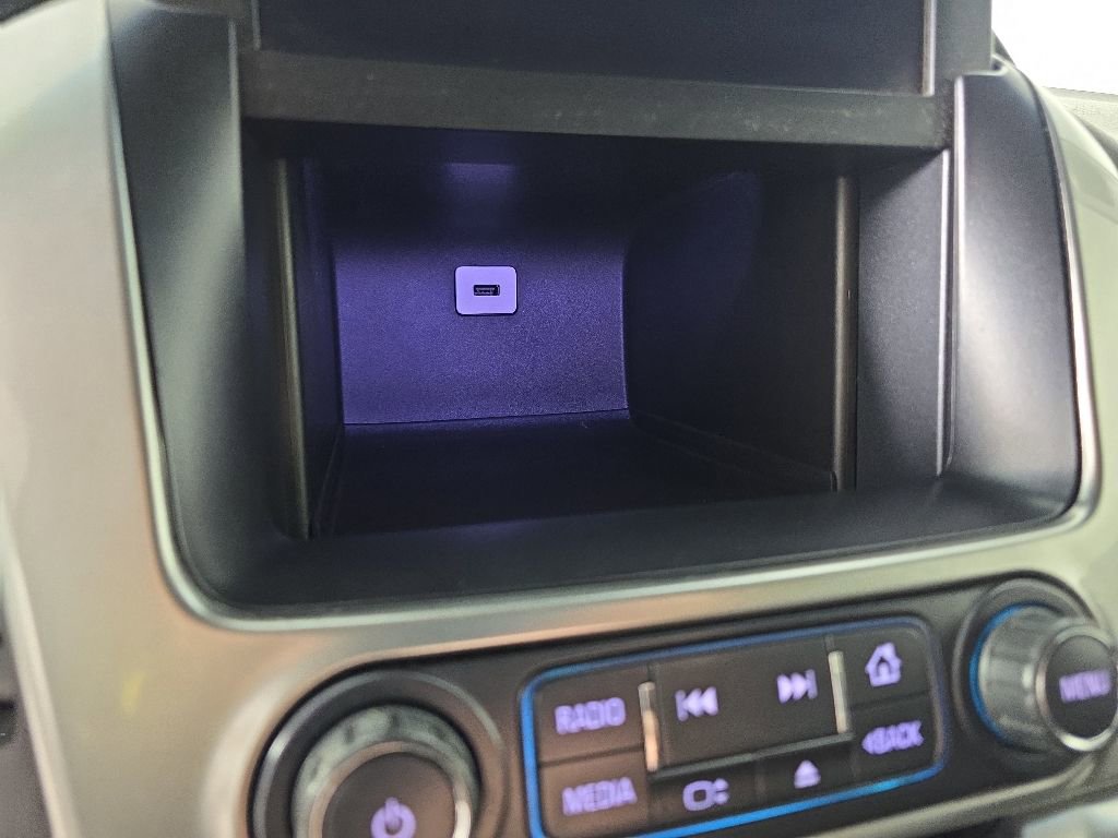 Used 2017 Chevrolet Suburban LT AWD/4WD image 18