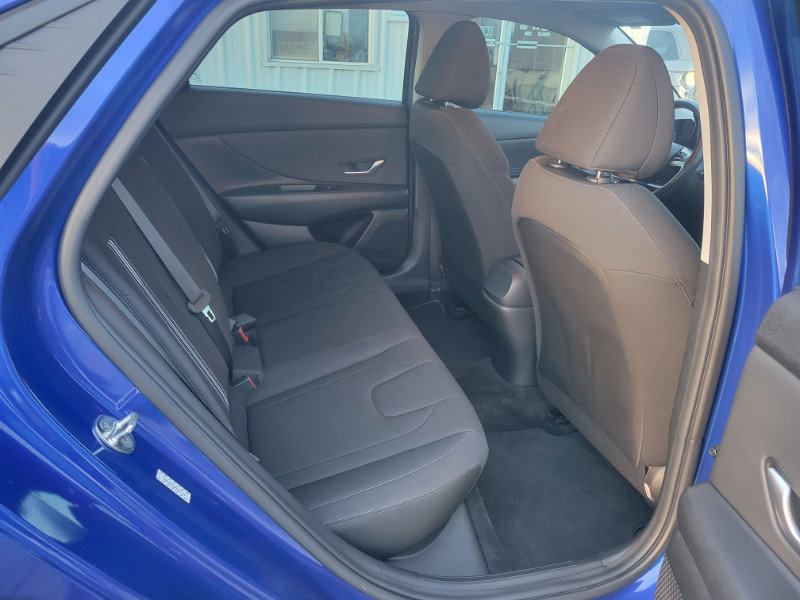 Used 2023 Hyundai Elantra SEL w/ Convenience Package image 24
